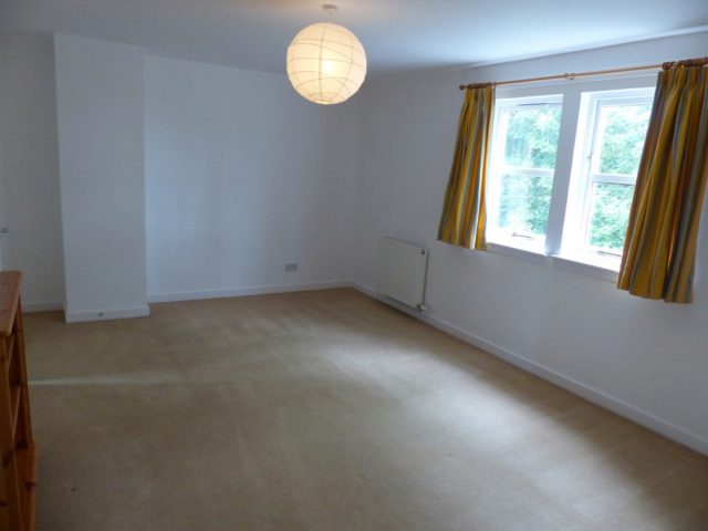  Image of 4 bedroom Cottage to rent in Pettinain Lanark ML11 at Pettinain Lanark South Lanarkshire, ML11 8SR